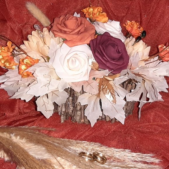 Lings Moments Centerpieces - Picture 2 of 15